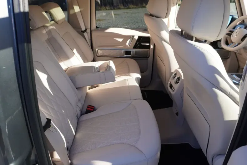 Mercedes-Benz G 450 din 2024 cu 2.400 km - oferta MER168123 - foto 25