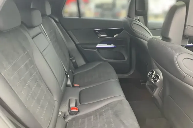 Mercedes-Benz GLC 300 din 2024 cu 19.900 km - oferta MER168144 - foto 11