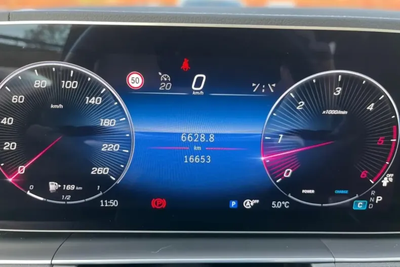 Mercedes-Benz GLE 450 din 2024 cu 16.603 km - oferta MER168159 - foto 6