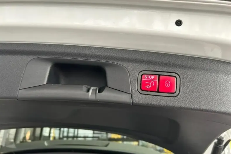 Mercedes-Benz GLE 350 din 2024 cu 26.669 km - oferta MER168161 - foto 17