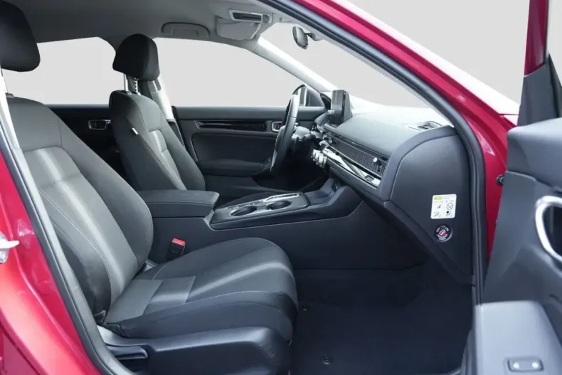 Honda Civic din 2024 cu 28.398 km - oferta HON168186 - foto 4