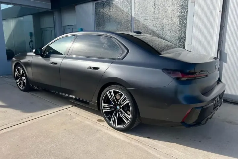 BMW 740 din 2024 cu 28.500 km - oferta BMW168209 - foto 3