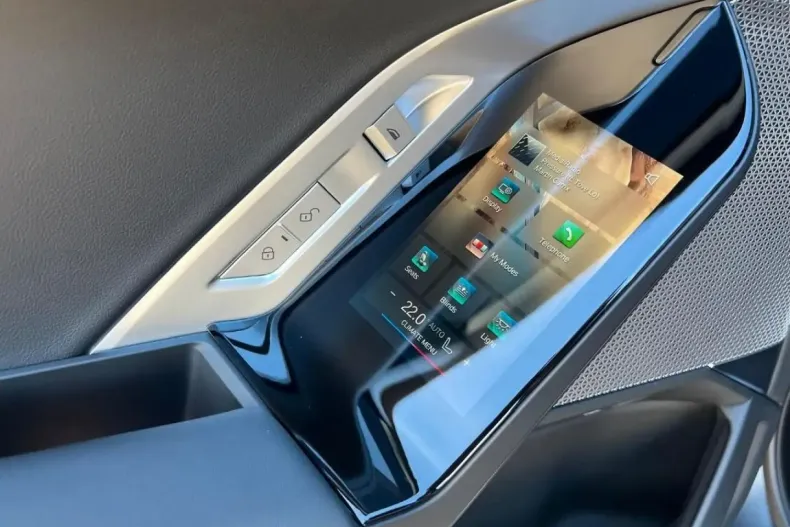 BMW 740 din 2024 cu 28.500 km - oferta BMW168209 - foto 12