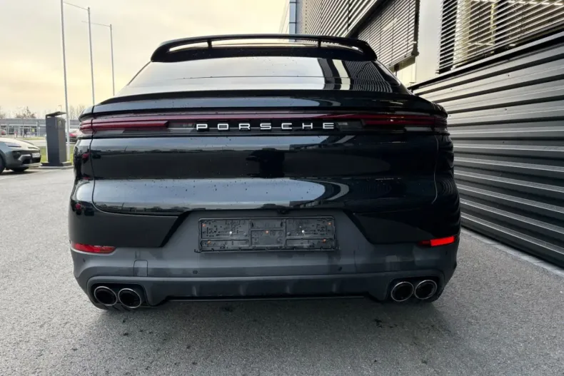 Porsche Cayenne din 2024 cu 28.700 km - oferta POR168210 - foto 7