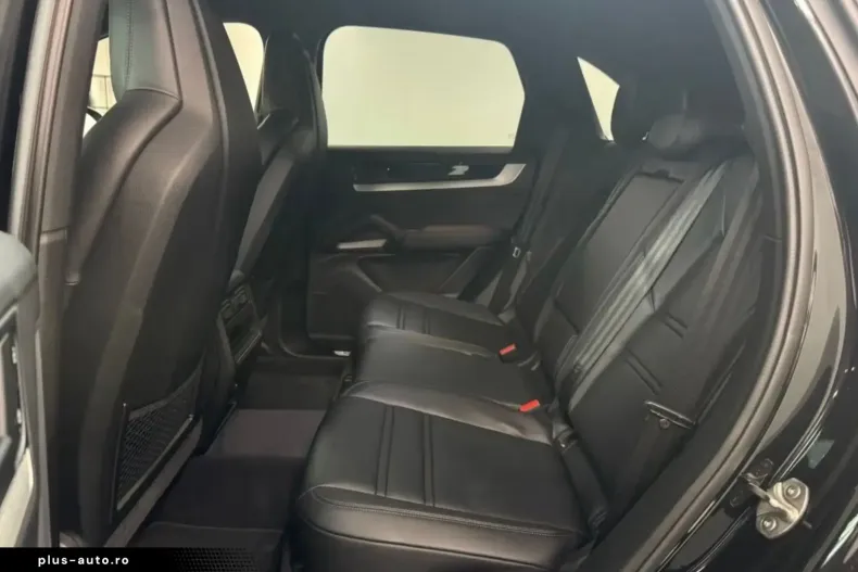 Porsche Cayenne din 2024 cu 21.222 km - oferta POR168211 - foto 17