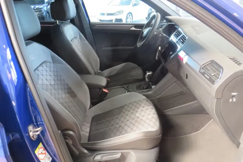 Volkswagen Tiguan din 2024 cu 12.301 km - oferta VOL168215 - foto 8