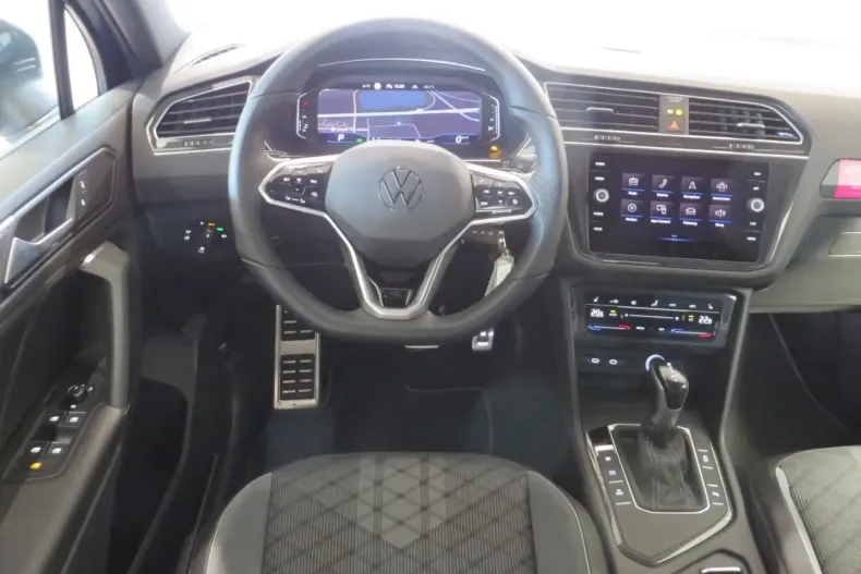 Volkswagen Tiguan din 2024 cu 12.301 km - oferta VOL168215 - foto 9