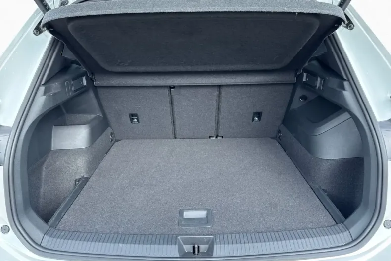 Volkswagen Tiguan din 2024 cu 14.200 km - oferta VOL168216 - foto 16