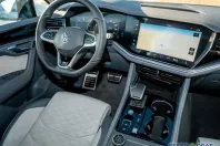 Volkswagen Touareg din 2025 cu 16.607 km - oferta VOL168217 - foto 4