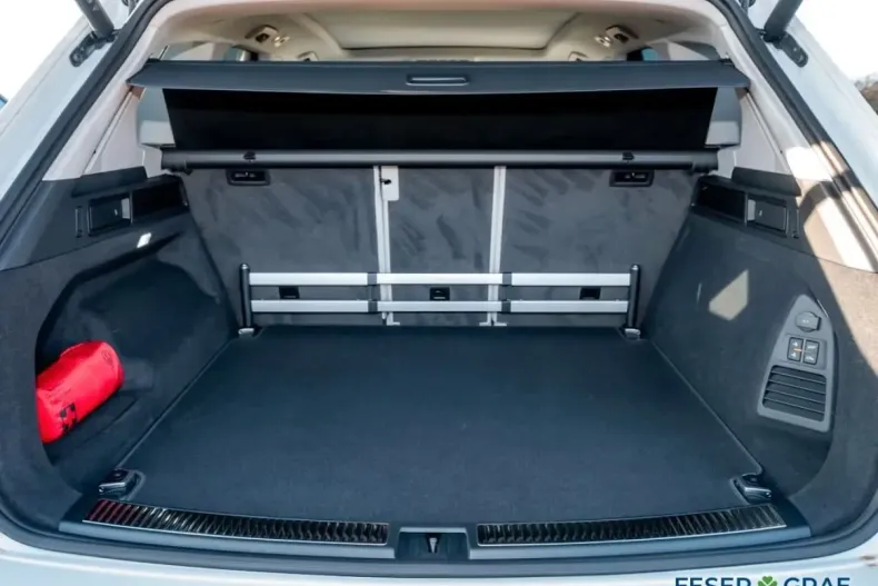 Volkswagen Touareg din 2025 cu 16.607 km - oferta VOL168217 - foto 9