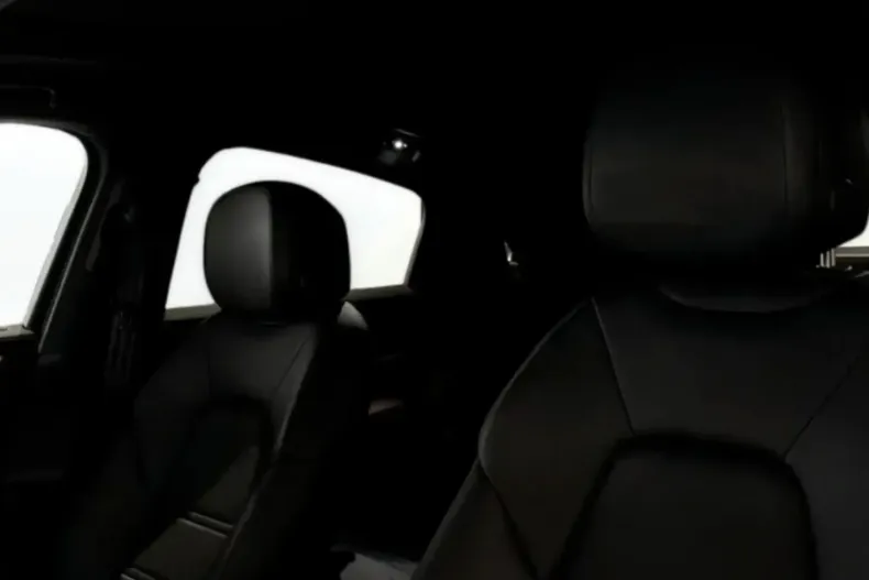 Porsche Cayenne din 2025 cu 8.000 km - oferta POR168219 - foto 8