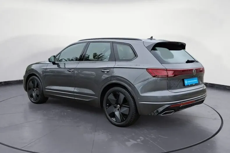 Volkswagen Touareg din 2025 cu 15.749 km - oferta VOL168220 - foto 4