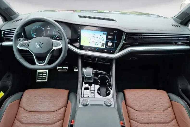 Volkswagen Touareg din 2025 cu 15.749 km - oferta VOL168220 - foto 11