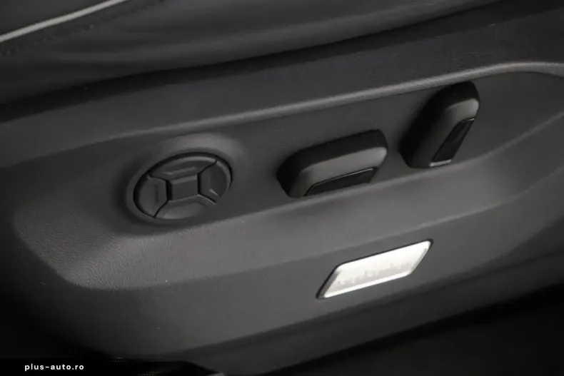 Volkswagen Touareg din 2024 cu 10.754 km - oferta VOL168228 - foto 8