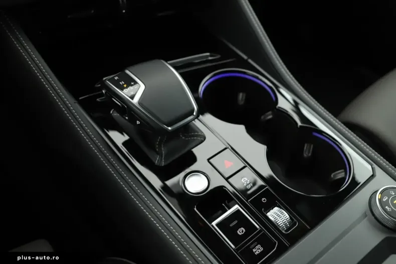 Volkswagen Touareg din 2024 cu 10.754 km - oferta VOL168228 - foto 12