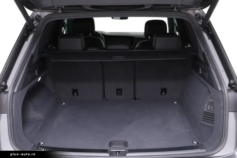 Volkswagen Touareg din 2024 cu 10.754 km - oferta VOL168228 - foto 14