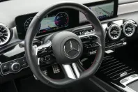 Mercedes-Benz A 200 din 2024 cu 27.668 km - oferta MER168229 - foto 8