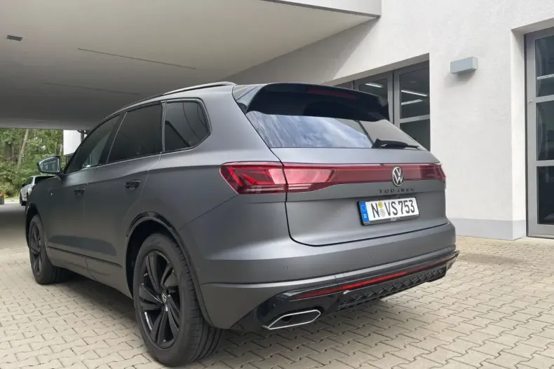 Volkswagen Touareg din 2024 cu 27.000 km - oferta VOL168232 - foto 7