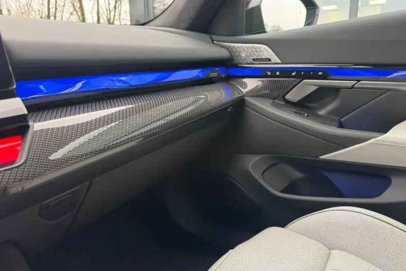 BMW M5 din 2025 cu 9.500 km - oferta BMW168238 - foto 31