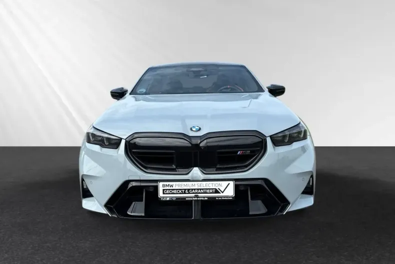 BMW M5 din 2024 cu 32.309 km - oferta BMW168239 - foto 1