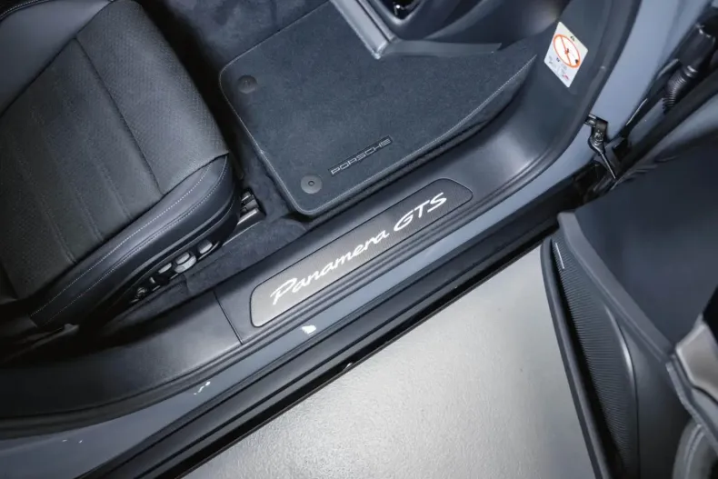 Porsche Panamera din 2024 cu 19.999 km - oferta POR168243 - foto 30