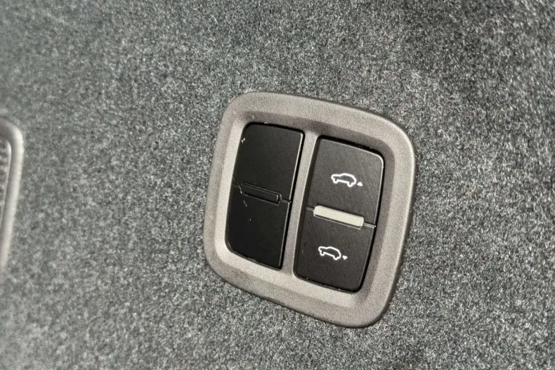 Porsche Cayenne din 2024 cu 16.900 km - oferta POR168245 - foto 27