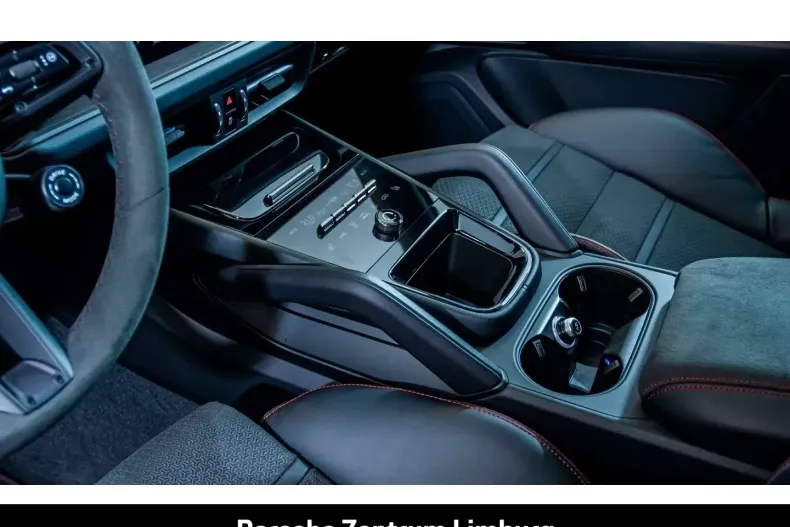 Porsche Cayenne din 2025 cu 7.900 km - oferta POR168247 - foto 14