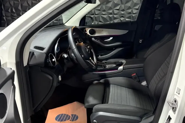 Mercedes-Benz GLC 220 din 2021 cu 97.492 km - oferta MER168264 - foto 9