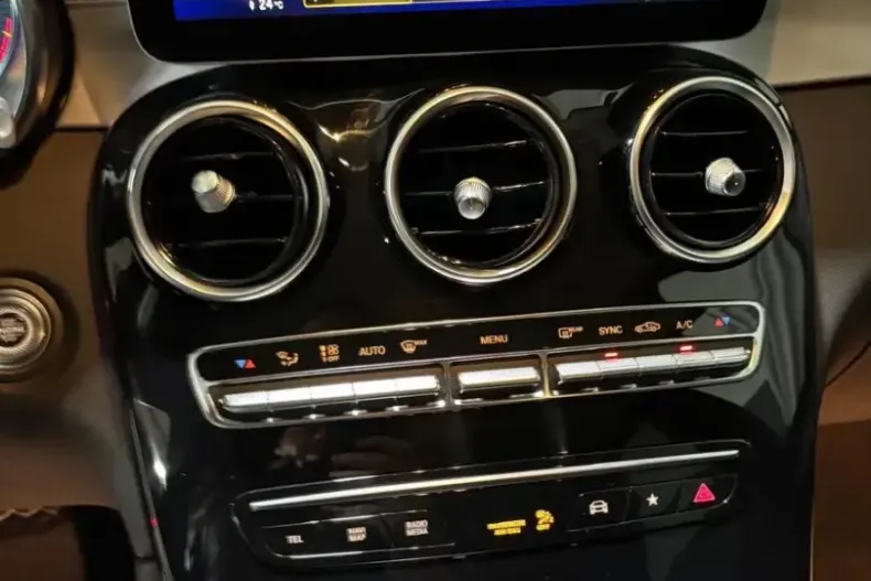 Mercedes-Benz GLC 220 din 2021 cu 97.492 km - oferta MER168264 - foto 11