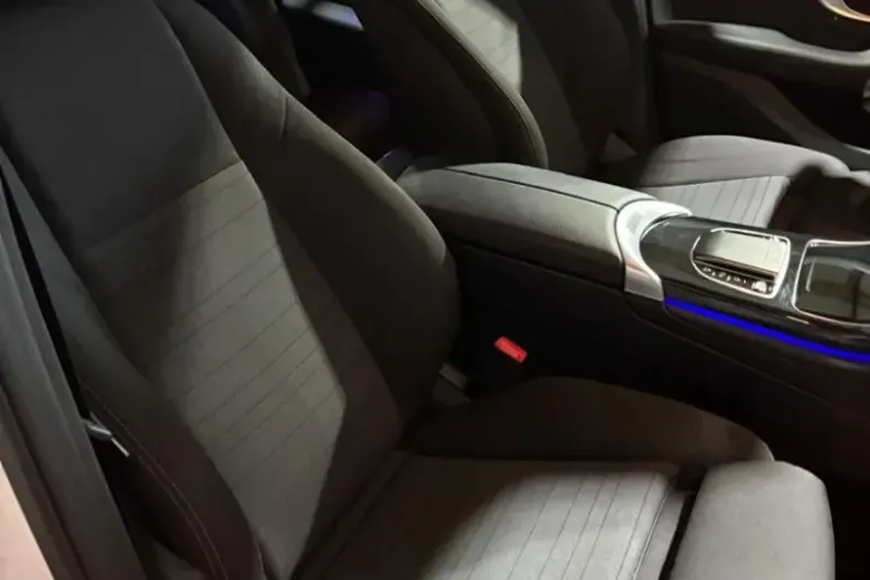 Mercedes-Benz GLC 220 din 2021 cu 97.492 km - oferta MER168264 - foto 18