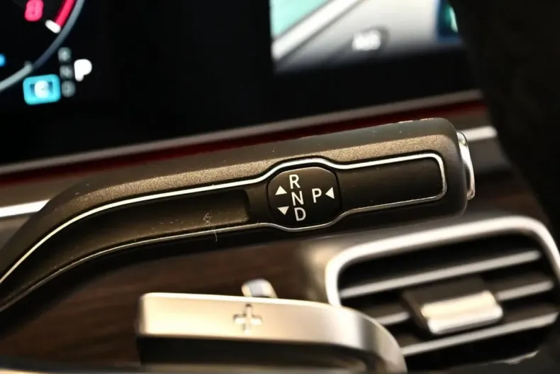 Mercedes-Benz GLS 580 din 2024 cu 15.900 km - oferta MER168279 - foto 16