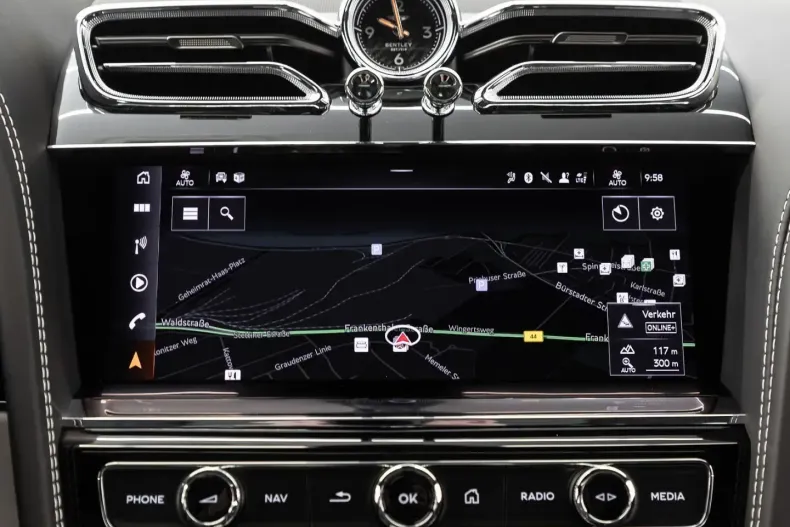 Bentley Bentayga din 2024 cu 6.900 km - oferta BEN168288 - foto 9