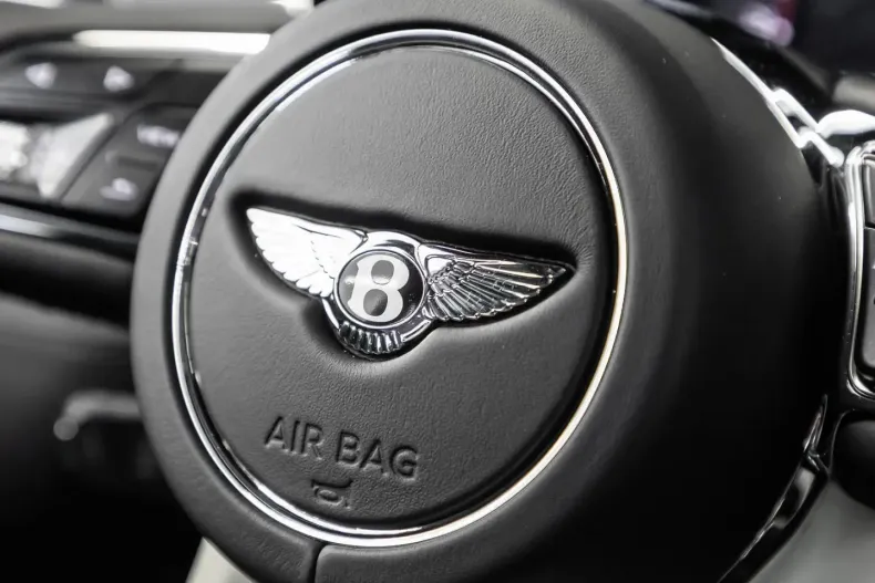 Bentley Bentayga din 2024 cu 6.900 km - oferta BEN168288 - foto 19