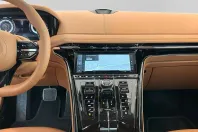 Aston Martin DB12 din 2024 cu 1.200 km - oferta AST168293 - foto 11