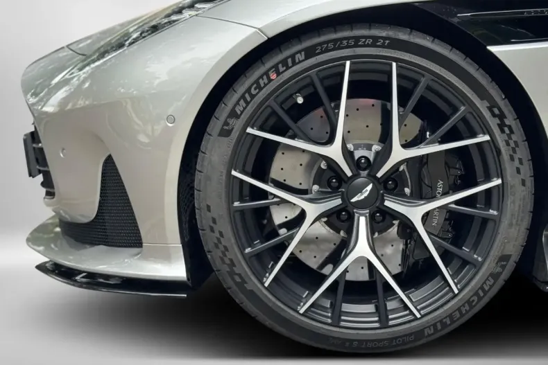 Aston Martin DB12 din 2025 cu 3.500 km - oferta AST168295 - foto 15