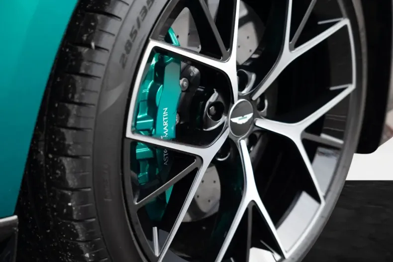 Aston Martin DBX din 2024 cu 14.740 km - oferta AST168303 - foto 8