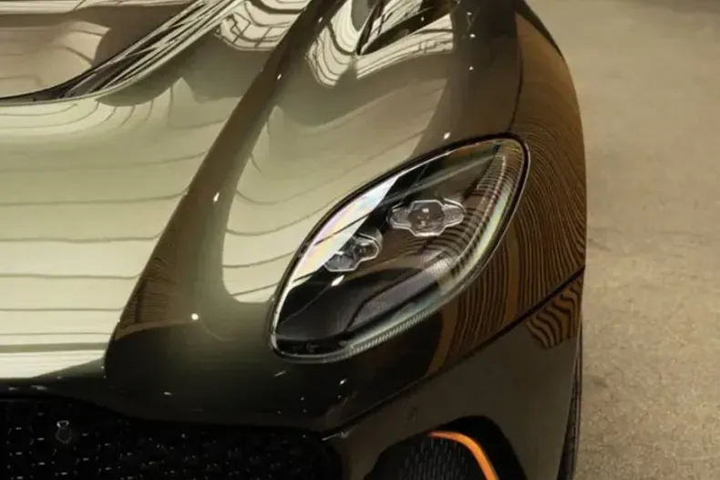 Aston Martin DBS din 2024 cu 3.500 km - oferta AST168304 - foto 25