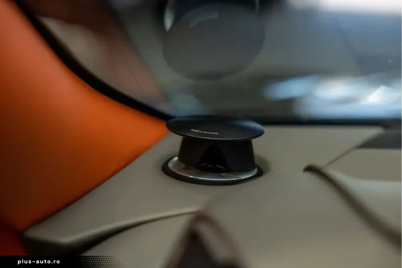 Aston Martin DBS din 2024 cu 3.500 km - oferta AST168304 - foto 31