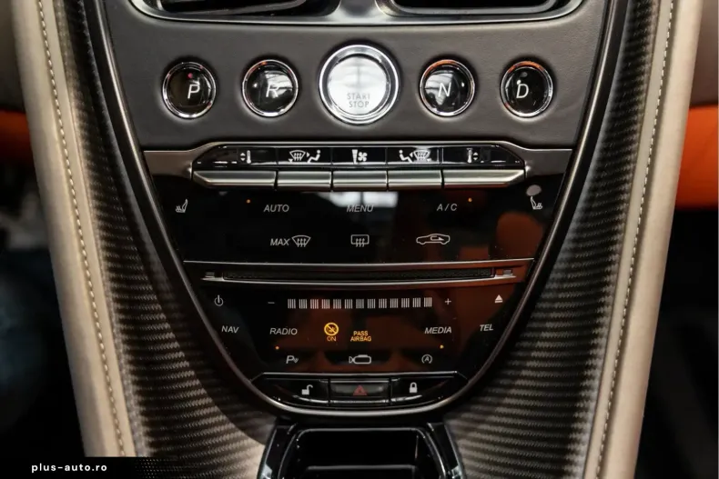 Aston Martin DBS din 2024 cu 3.500 km - oferta AST168304 - foto 37