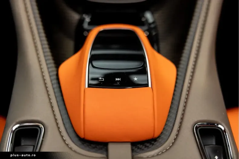 Aston Martin DBS din 2024 cu 3.500 km - oferta AST168304 - foto 47