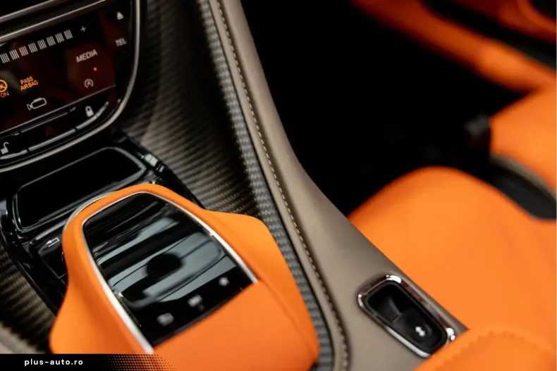 Aston Martin DBS din 2024 cu 3.500 km - oferta AST168304 - foto 48