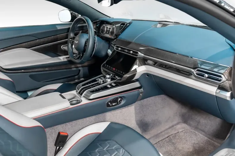 Aston Martin Vanquish din 2025 cu 9.999 km - oferta AST168306 - foto 19