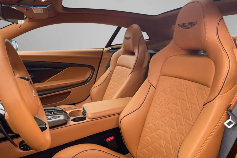 Aston Martin Vanquish din 2025 cu 6.001 km - oferta AST168309 - foto 17