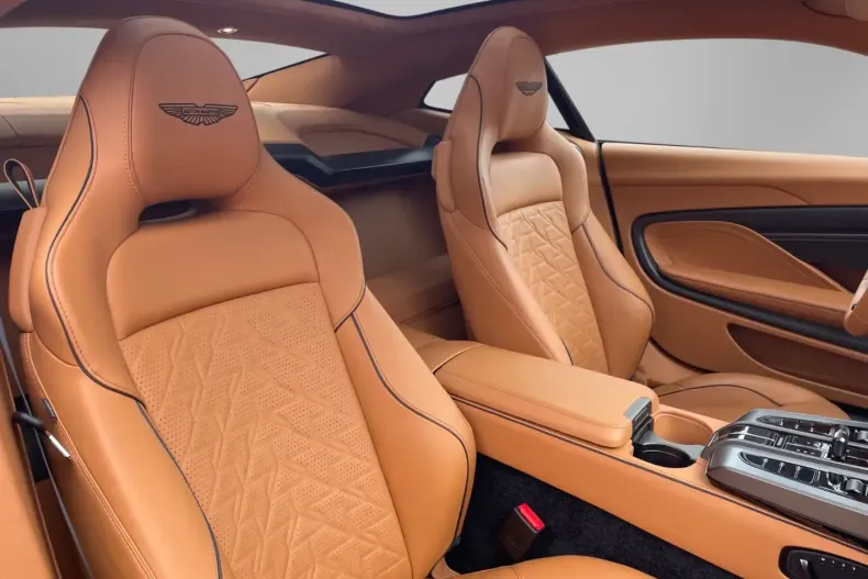 Aston Martin Vanquish din 2025 cu 6.001 km - oferta AST168309 - foto 28