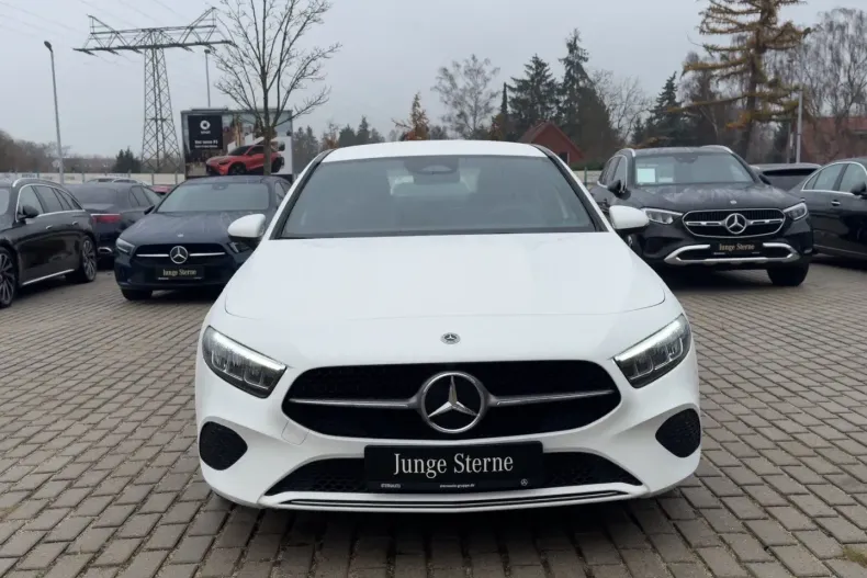 Mercedes-Benz A 200 din 2024 cu 27.179 km - oferta MER168310 - foto 2