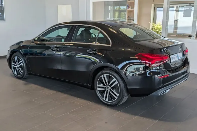 Mercedes-Benz A 220 din 2022 cu 47.280 km - oferta MER168314 - foto 10