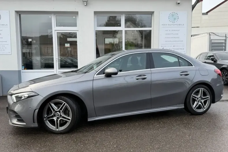 Mercedes-Benz A 200 din 2023 cu 46.650 km - oferta MER168317 - foto 1