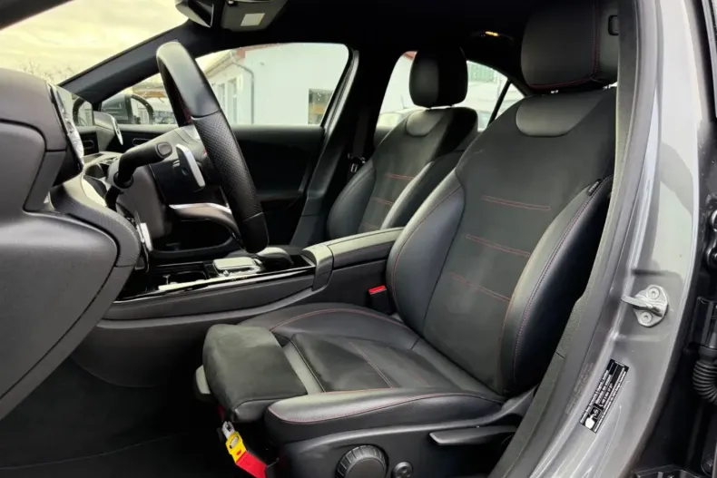 Mercedes-Benz A 200 din 2023 cu 46.650 km - oferta MER168317 - foto 13