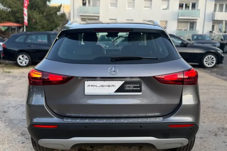 Mercedes-Benz GLA 180 din 2023 cu 73.000 km - oferta MER168319 - foto 5