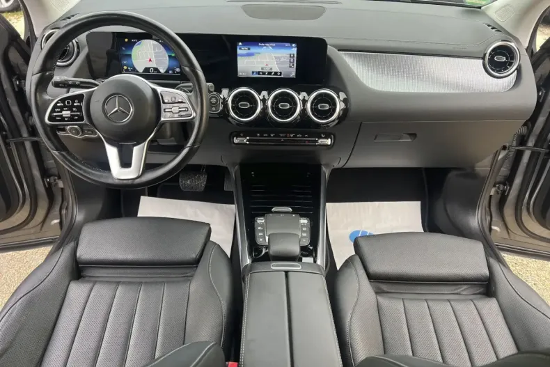Mercedes-Benz GLA 220 din 2021 cu 43.000 km - oferta MER168320 - foto 13